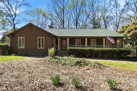 534 Aldeborough Ln, Charlotte, NC 28270