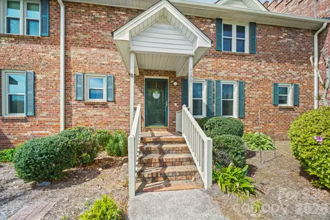 1160 SE Crestmont Dr, Concord, NC 28025