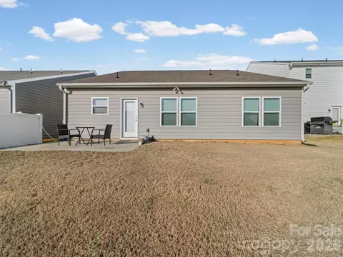 Exterior - 777 Alexander Commons Dr, Monroe, NC 28112 photo 4 of 8