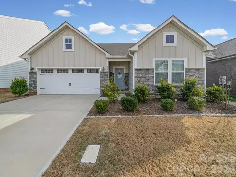 Exterior - 777 Alexander Commons Dr, Monroe, NC 28112 photo 7 of 8