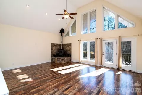 Living - 12 Chigger Ridge Rd, Sylva, NC 28779 photo 2 of 4