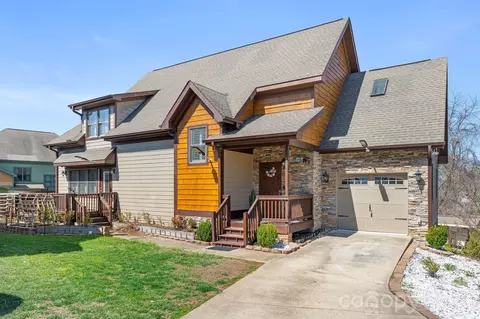 11 Trevors Trl, Asheville, NC 28806