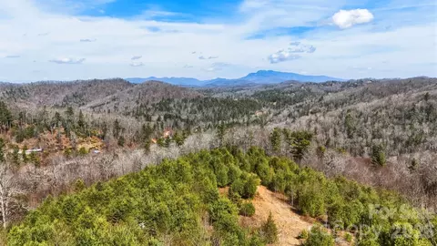 6848 Dogwood Knob Rd, Newland, NC 28657