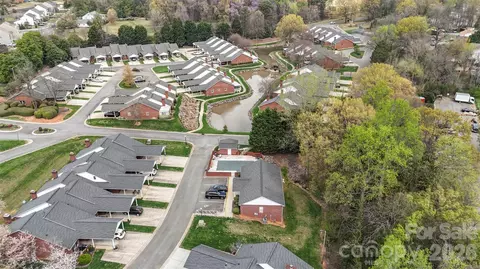 View/Area - 19960 Oak Leaf Cir, Cornelius, NC 28031 photo 3 of 3
