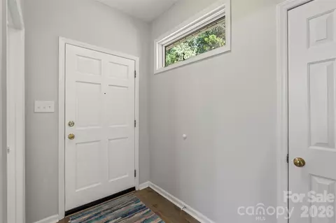 Entry Way - 19960 Oak Leaf Cir, Cornelius, NC 28031 photo 2 of 2