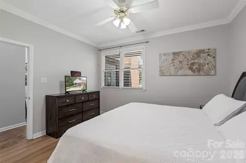 Bedroom - 19960 Oak Leaf Cir, Cornelius, NC 28031 photo 2 of 4