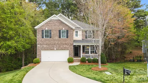 520 Warlick Meadow Ct, Clover, SC 29710