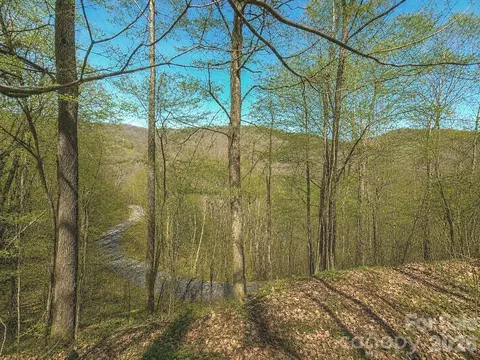 1200 Chestnut Flats 138 Ln #138, Waynesville, NC 28786