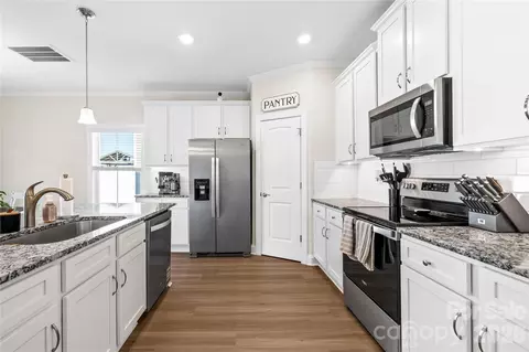 Kitchen - 147 Tanner Loop, Troutman, NC 28166 photo 2 of 4