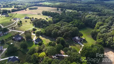 2808 Lathan Rd, Monroe, NC 28112 photo 2
