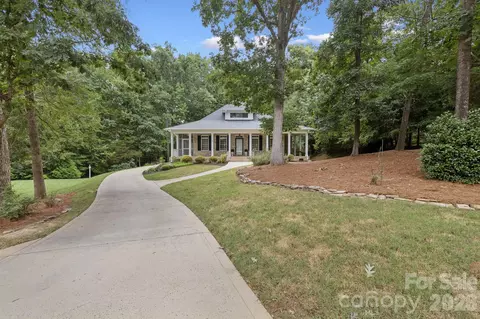 8834 Wingard Rd, Waxhaw, NC 28173