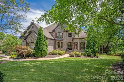 1401 Lookout Cir, Waxhaw, NC 28173
