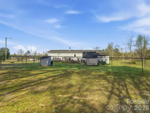 Exterior - 959 Langley Dr, Chester, SC 29706 photo 6 of 7