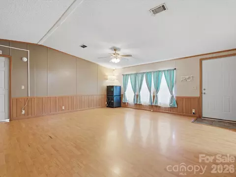 Living - 959 Langley Dr, Chester, SC 29706 photo 3 of 4