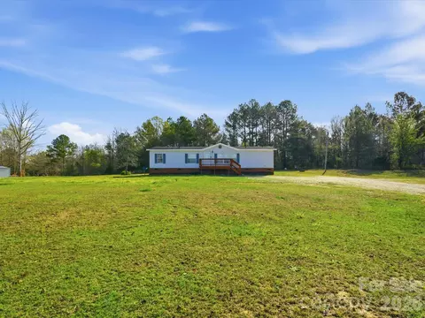 Exterior - 959 Langley Dr, Chester, SC 29706 photo 3 of 7