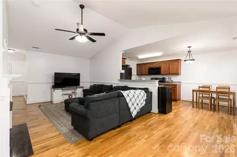 Living - 4829 County Home Rd, Conover, NC 28613 photo 3 of 4