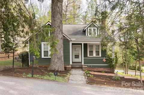 1 Ridgefield Pl, Asheville, NC 28803