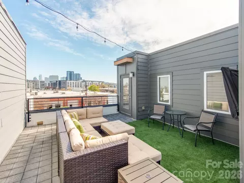 436 Southend Crossing Ln, Charlotte, NC 28203