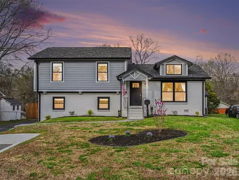 4408 Mapleleaf Ln, Charlotte, NC 28208
