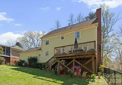 Exterior - 3228 Devon Croft Ln, Charlotte, NC 28269 photo 8 of 10