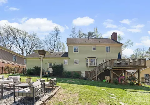 Exterior - 3228 Devon Croft Ln, Charlotte, NC 28269 photo 7 of 10