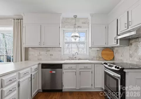 Kitchen - 3228 Devon Croft Ln, Charlotte, NC 28269 photo 1 of 3