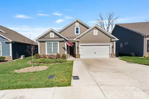 193 Hanks Bluff Dr, Mooresville, NC 28117