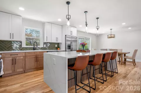 715 Sunridge Dr, Lincolnton, NC 28092