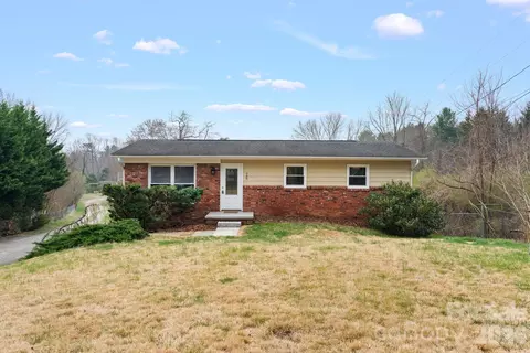 26 Cedar Hill Rd, Asheville, NC 28806