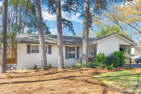 4828 Gilmore Dr, Charlotte, NC 28209