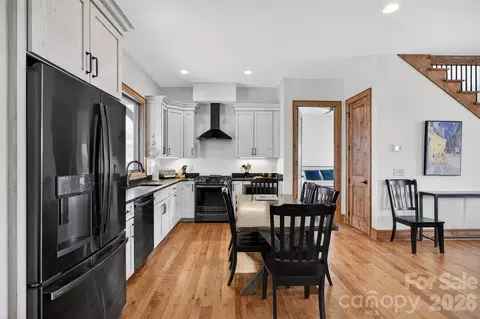Kitchen - 352 Great Sky Dr, Banner Elk, NC 28604 photo 1 of 2