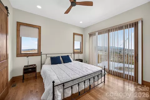 Bedroom - 352 Great Sky Dr, Banner Elk, NC 28604 photo 1 of 8