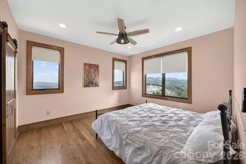 Bedroom - 352 Great Sky Dr, Banner Elk, NC 28604 photo 5 of 8