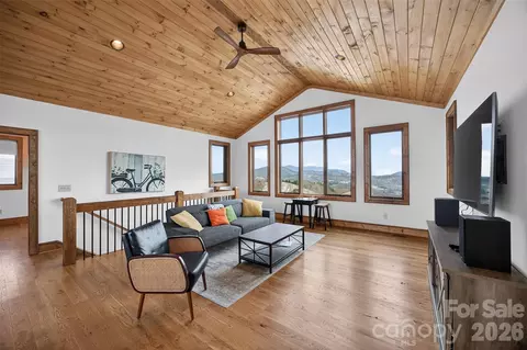 Living - 352 Great Sky Dr, Banner Elk, NC 28604 photo 4 of 4