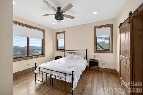 Bedroom - 352 Great Sky Dr, Banner Elk, NC 28604 photo 7 of 8
