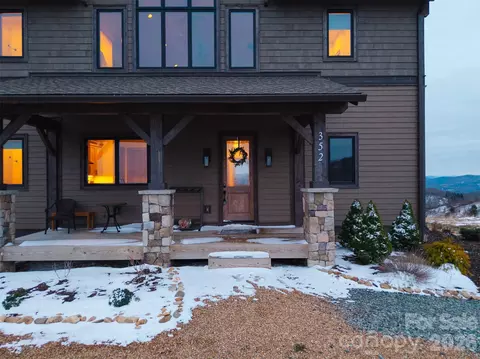 Exterior - 352 Great Sky Dr, Banner Elk, NC 28604 photo 4 of 5