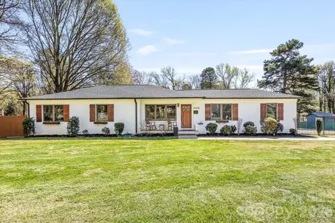 5018 Jackson Dr, Charlotte, NC 28269