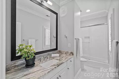 Bath - 18408 Harbor Light Blvd, Cornelius, NC 28031 photo 5 of 8