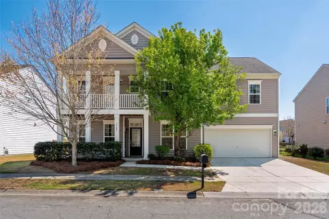 3702 Exbury Gardens Dr, Waxhaw, NC 28173