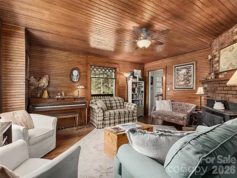 Living - 608 Evans Rd, Canton, NC 28716 photo 1 of 1