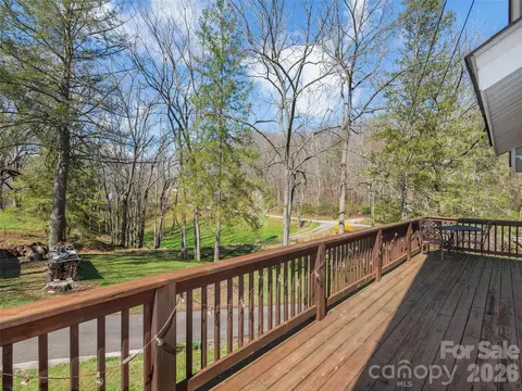 Exterior - 608 Evans Rd, Canton, NC 28716 photo 3 of 8