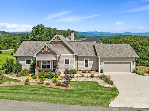 16 Enchanted Oak Ln, Alexander, NC 28701