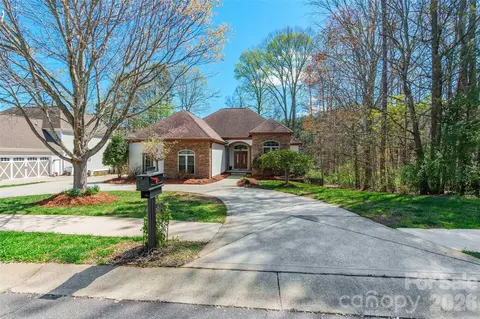 2360 Smith Harbour Dr, Denver, NC 28037