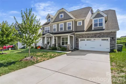 2843 Shumard Dr, Gastonia, NC 28054