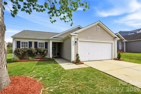 6714 Wicked Oak Ln, Charlotte, NC 28216