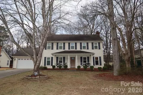 13316 Kintyre Ct, Matthews, NC 28105