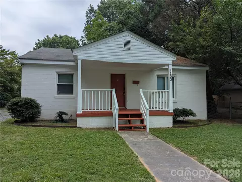 1203 Crowell W St W, Monroe, NC 28112