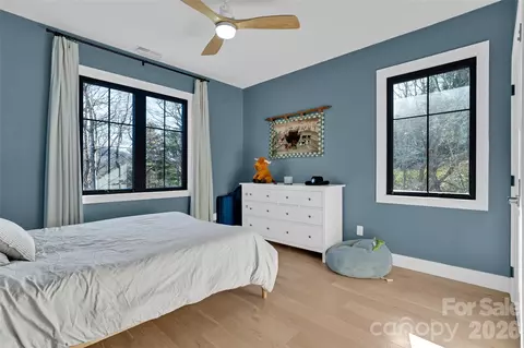 Bedroom - 26 Pineview Rd, Fairview, NC 28730 photo 5 of 6