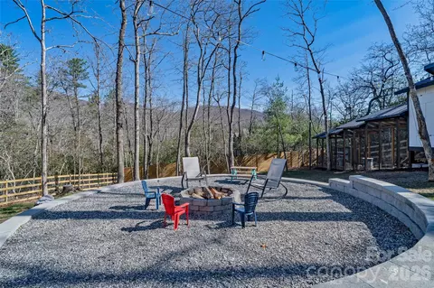 Exterior - 26 Pineview Rd, Fairview, NC 28730 photo 8 of 10