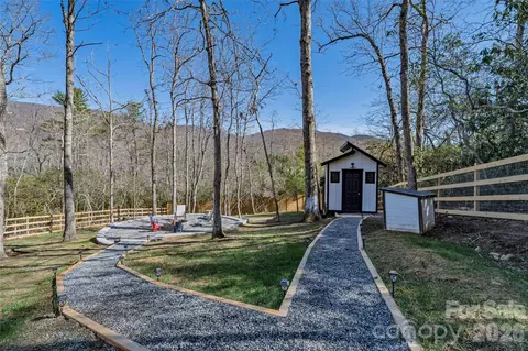 Exterior - 26 Pineview Rd, Fairview, NC 28730 photo 7 of 10